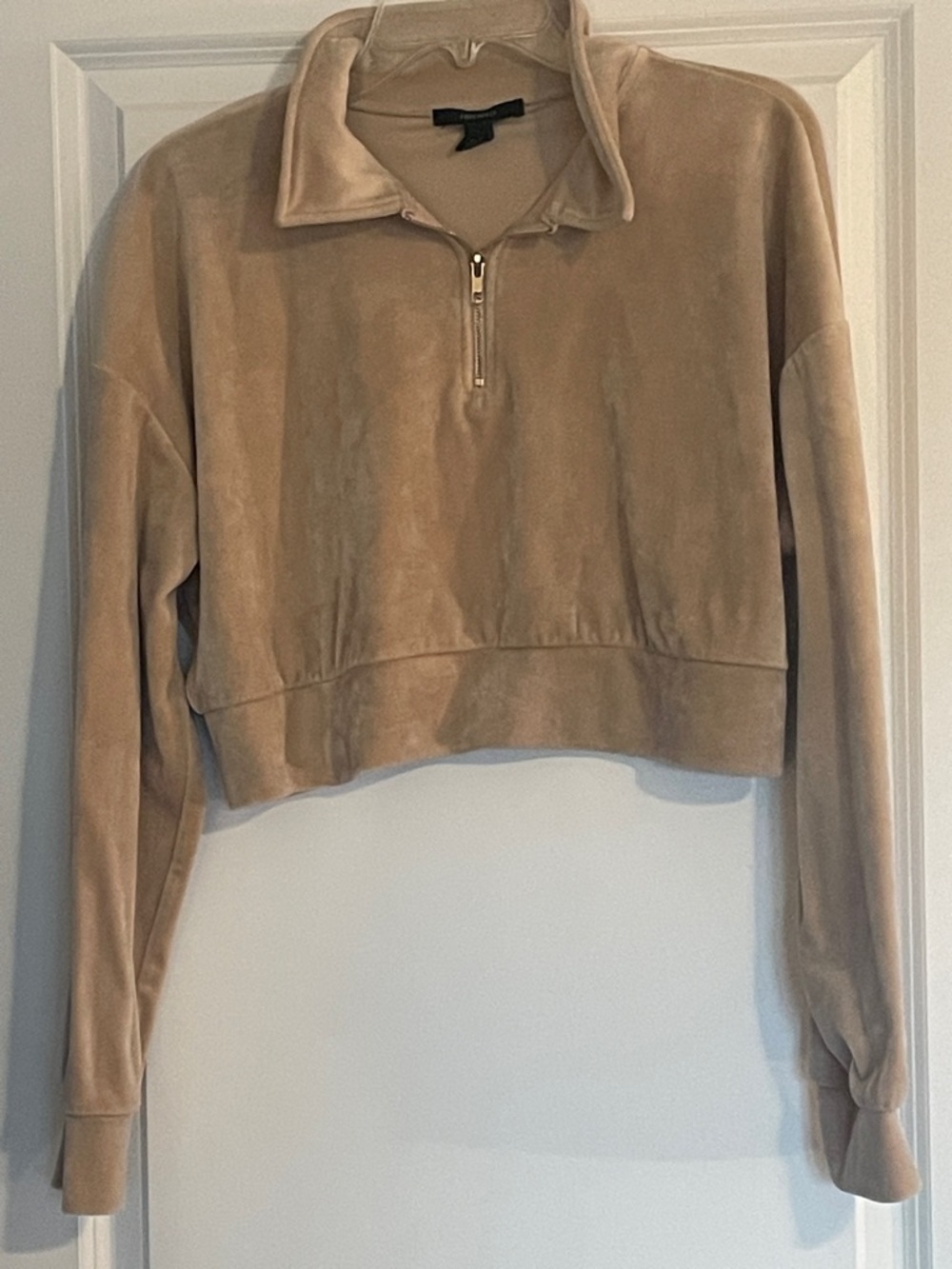 Forever 21 Tan Cropped Half-Zip Pullover NWOT Size Large